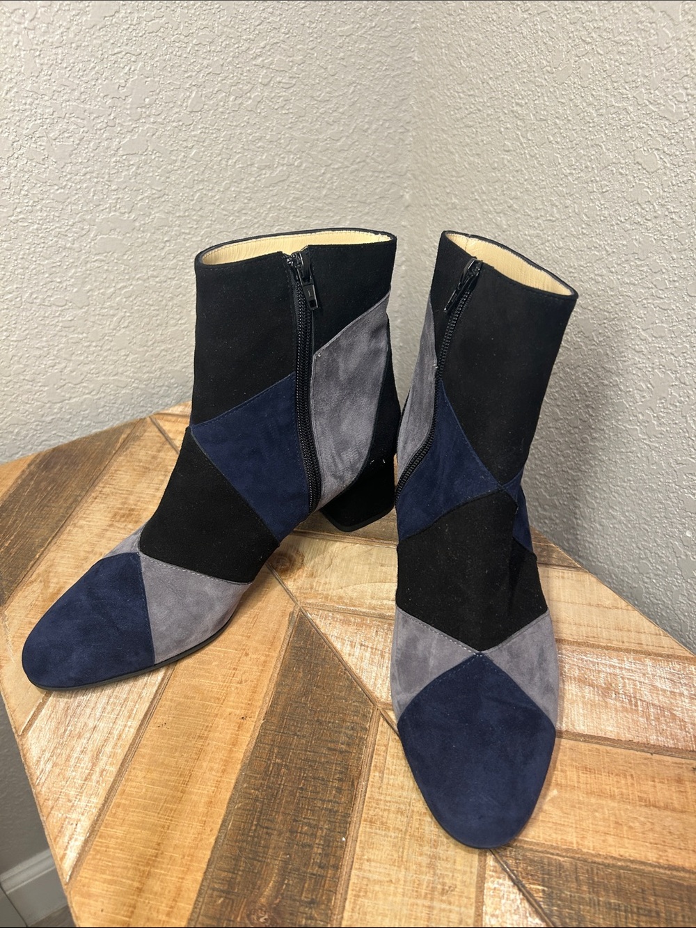 Dressy Suede Leather Booties in Carta da Zucchero and Grey